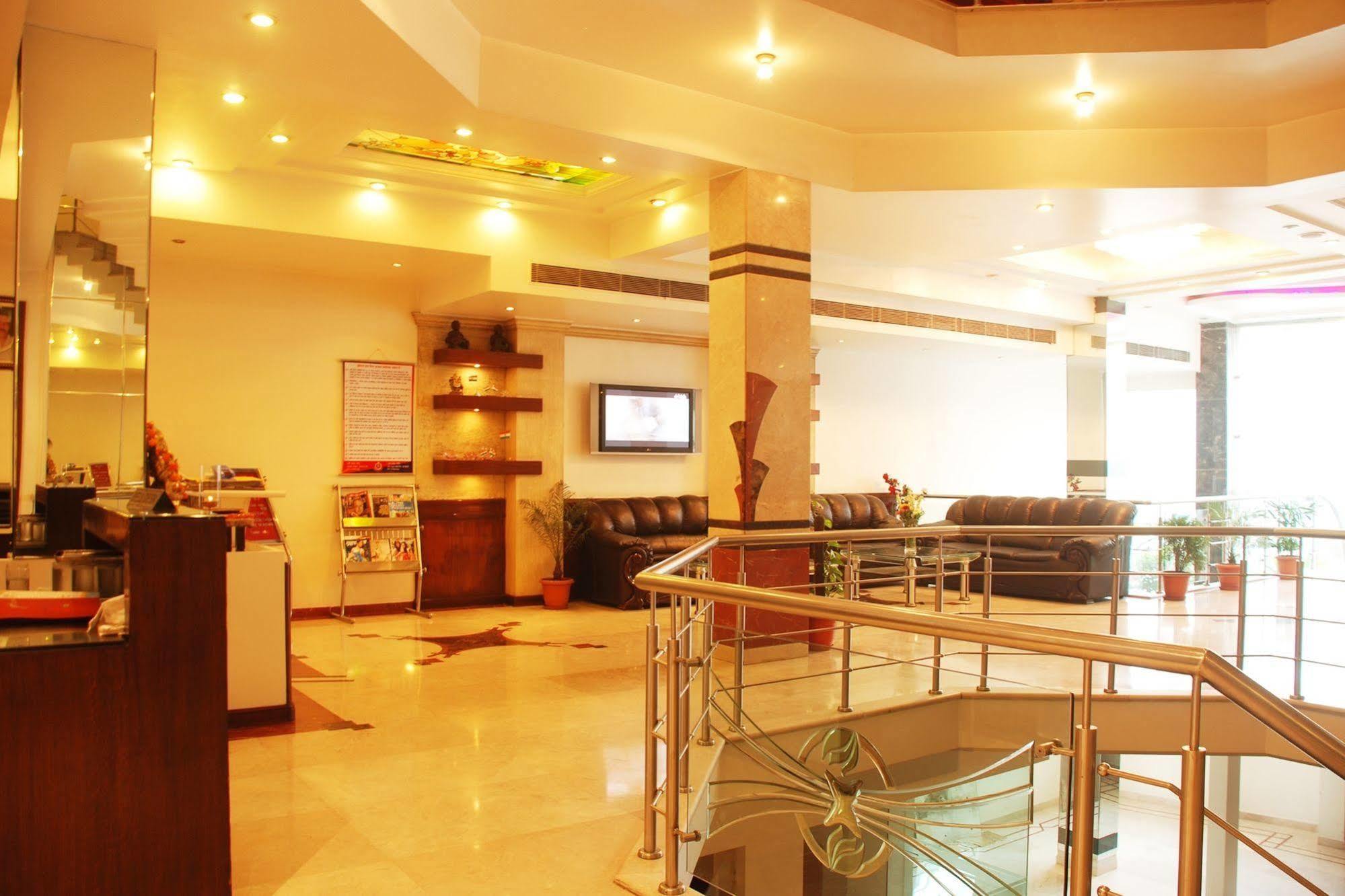 ניו דלהי Hotel Shipra International מראה חיצוני תמונה